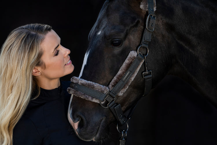 Halfter Doublepin Sparkle FauxFur Essence